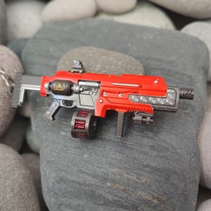 HellDivers Die-cast SG-225IE Breaker Incendiary Keychain
