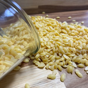 Bienenwachs Bienenwachspastillen - natürliches Bienenwachs - perfekt für Bienenwachstücher, Dekoration oder als Kerzenwachs