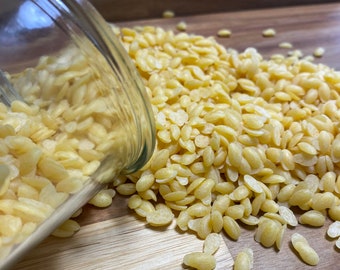 Cera d'api Pastiglie di cera d'api - cera d'api naturale - perfette per involucri di cera d'api, decorazioni o come cera per candele
