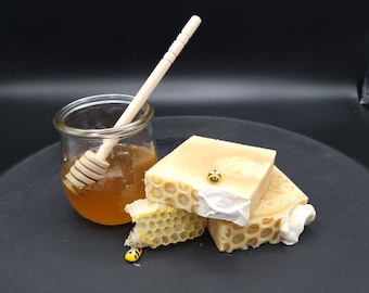 Savon au miel de Frise orientale de notre propre apiculture - doux et pur - à l'huile d'olive