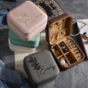 Engraved Jewelry BoxLeather Jewelry Travel CaseBridesmaid image 4