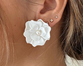 Bridal Flower Earrings with White Porcelain Petals & Pearl, Floral Clay Studs for Weddings, Dainty Romantic Bridal Jewelry