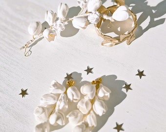 White Flower Hair Vine for Bride, Bridal Hair Accessory, Wedding Headpiece, Floral Hairpiece, Gift for Bride