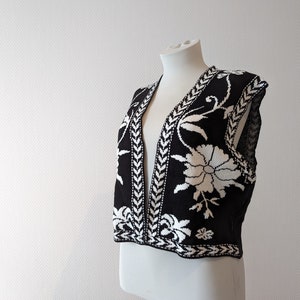 Blumenweste Accessoire Sommer Blumen Weste Boho XS-XL Damenmode Weste Baumwolle SCHWARZ Bild 1