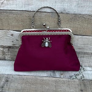 Burgunderrote Handtasche. Gothic Clutch. Burgunderfarbene Clutch-Tasche. Samt Handtasche für Frauen. Gothic Accessoires