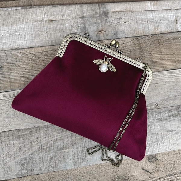 Vintage purse bag for women. Burgundy handbag. Burgundy crossbody bag. Velvet evening bag. Evening clutch