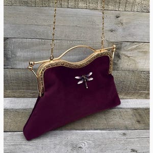 Sac de soirée bordeaux. Pochette en velours. Sac à main bordeaux. pochette vintage. Sac de soirée en velours. Sac de soirée avec bandoulière chaîne
