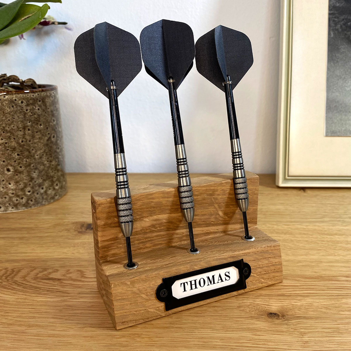 Produktbild von Dartpfeil Halterung Wand Set 3 Pfeile Stahl & Softdarts, Aufbewahr – R-Satz Shop