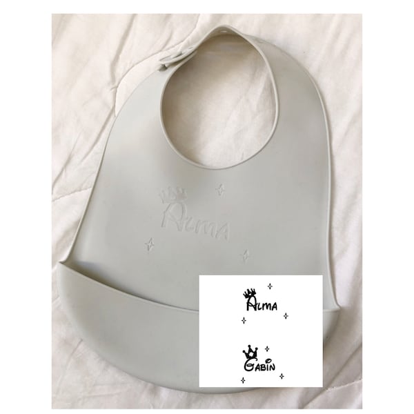 Personalized silicone bib first name