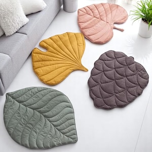 Cooling Stylish Leaf Pet Mat , Breathable Summer Bed for Dogs & Cats, Soft Washable Blanket for Floor, Sofa, Car, Small to Large Sizes