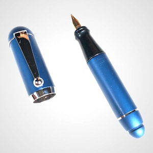 Filcao Micro Vulpen Ladybug Satijnblauw - Italiaanse verzamelpen, portemonneepen, zakpen, vintage micropen
