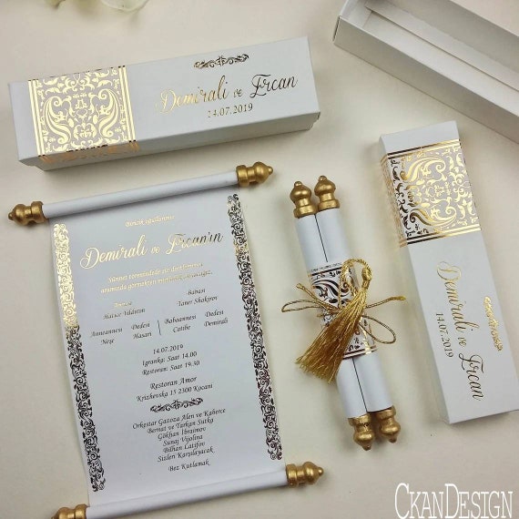 100pcs Custom Royal Gold Scroll Invitation With Gold Box Colours