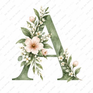 Könnte beinhalten: Ein Großbuchstabe A in salbeigrüner Aquarelloptik, verziert mit einem Blumenarrangement aus zartrosa Blüten, kleinen weißen Knospen und verschiedenen grünen Blättern, die entlang der linken Seite und der unteren rechten Ecke angeordnet sind.