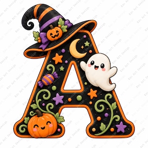 Puede incluir: Una letra A negra con borde naranja, decorada con un sombrero de bruja, un fantasma sonriente, dos calabazas, una luna creciente, estrellas, dulces y enredaderas verdes. El diseño presenta un tema festivo de Halloween con acentos coloridos.