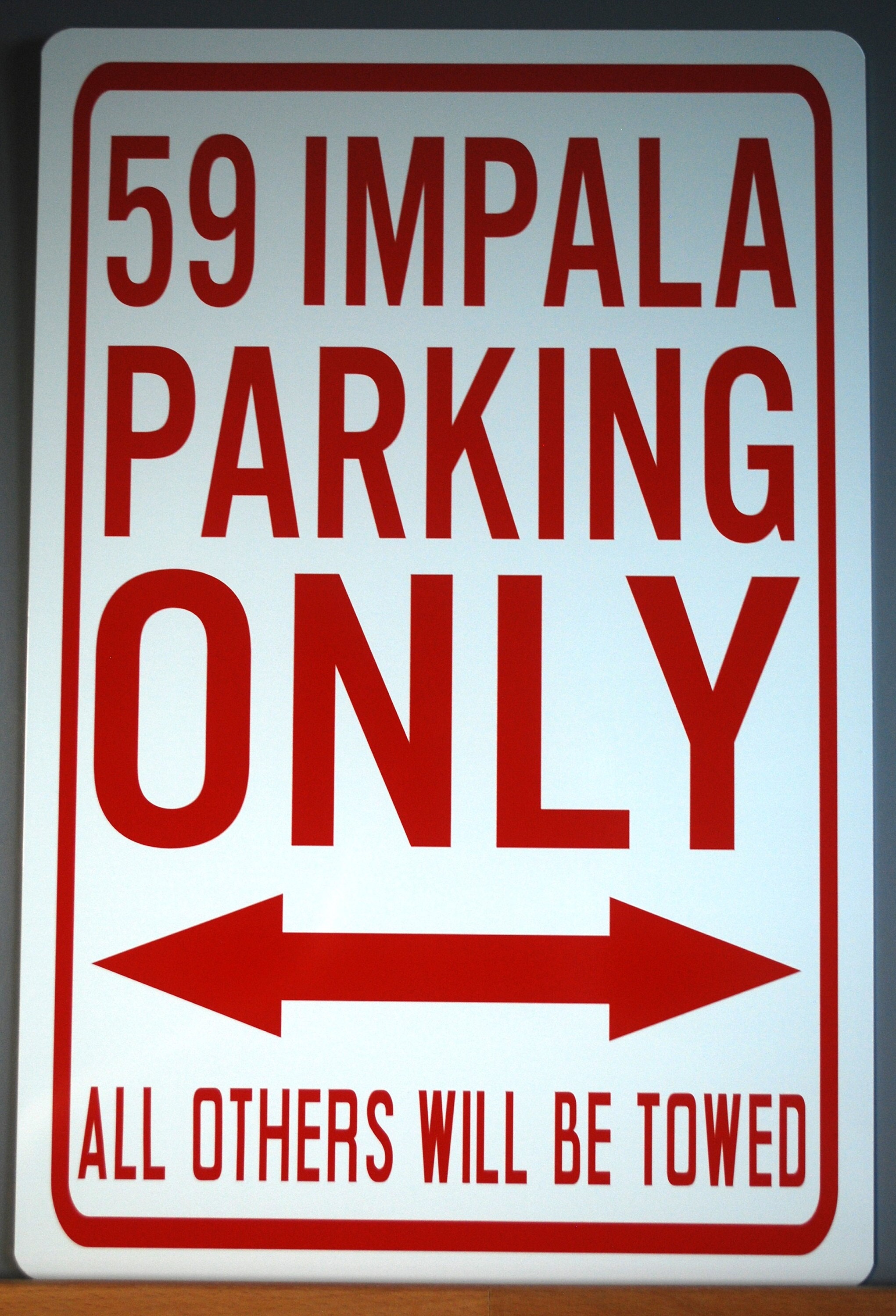 IMPALA PARKING ONLY サイン 1959 59 IMPALA PARKING ONLY Metal Street Sign 12x18 Garage Man