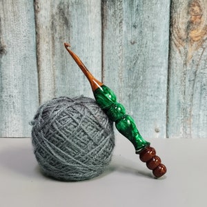 Set of 7 Rainbow Yarn Ball Crochet Hooks, Crochet Hook Set