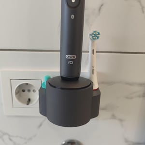 Oral-B IO Charger Mount: EU Adapter, Toothbrush Head Holder, Personalized