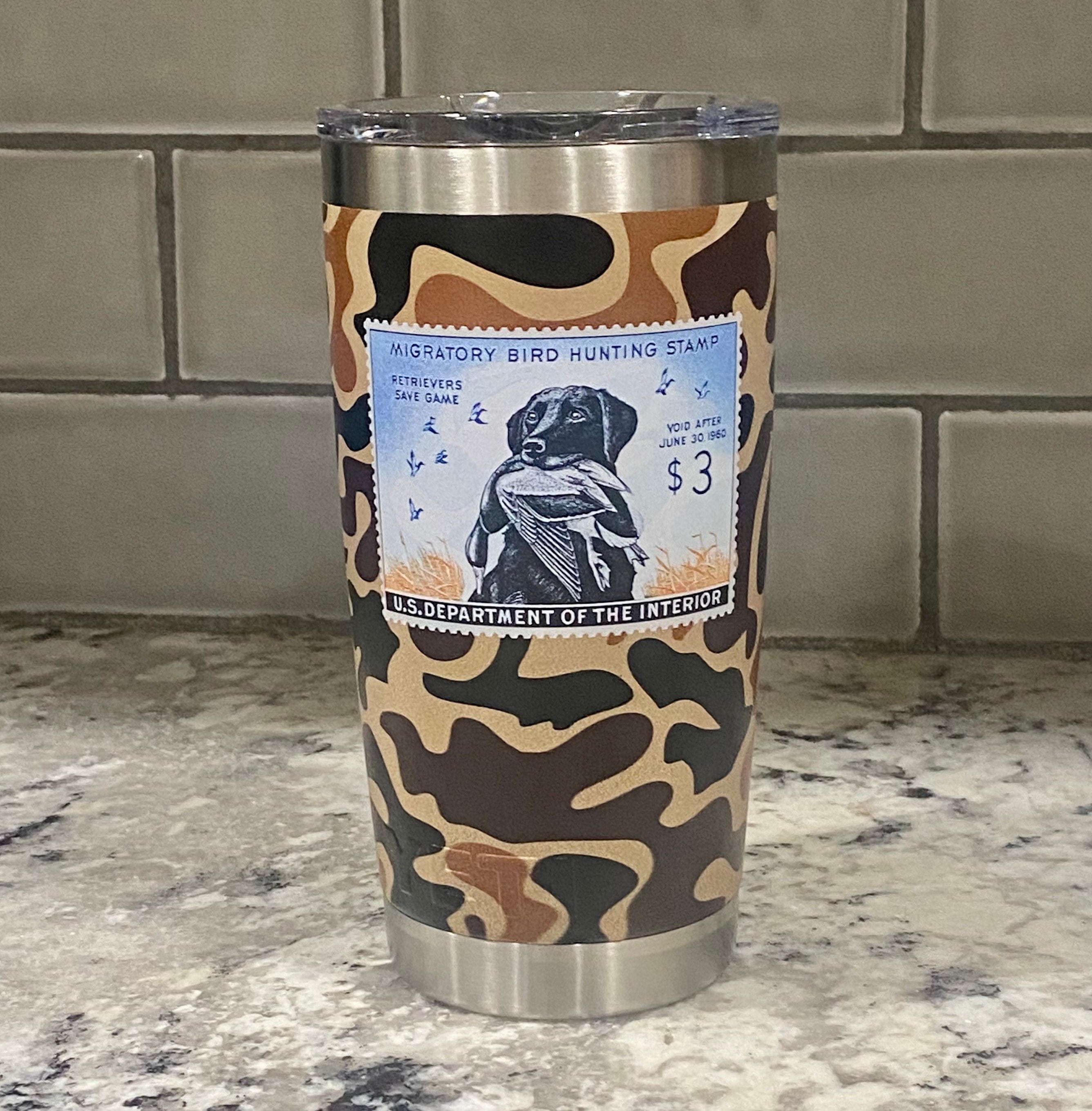 Yeti 20 oz Tumbler Duck Stamp Old Camo 1960 Black Lab Stamp