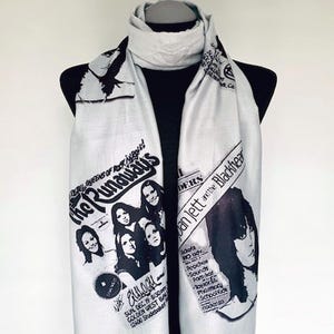 Joan Jett Inspired Scarf – Vintage Rock Band Fashion. Grey. Lightweight