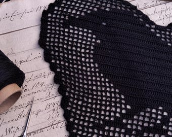 Filet Crochet Heart Pattern: Raven "Never More" Gothic Chart (PDF Pattern)