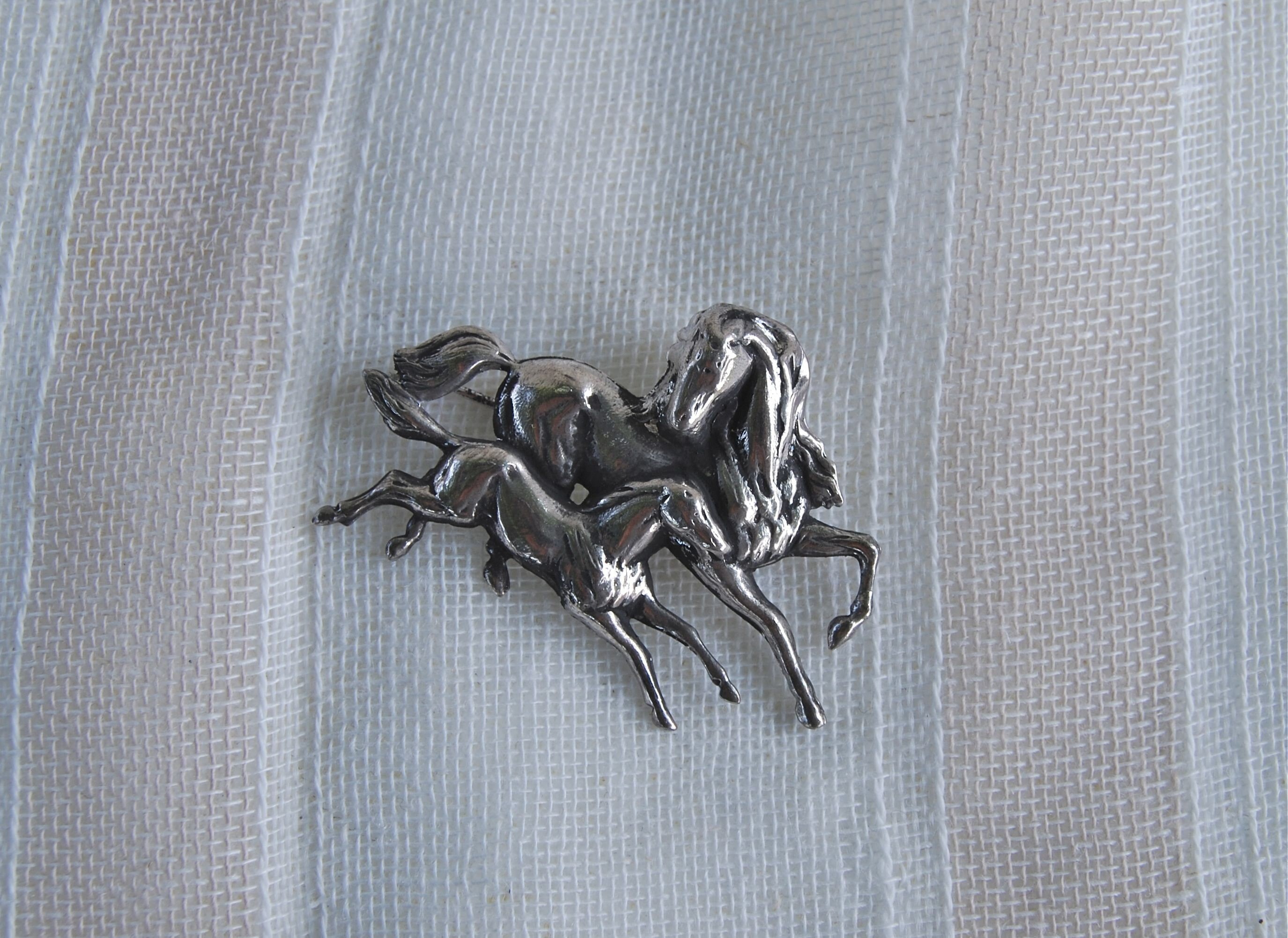Horse and Foal Running silver-plated brooch, vintage art nouveau. Delightful impression of free-spirited horse and foal galloping.