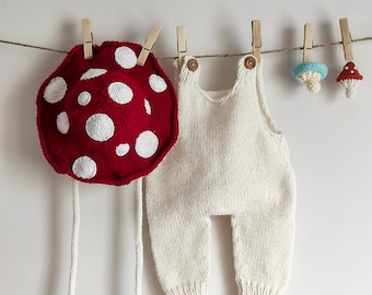 Knitted Baby Mushroom Costume, Romper and Bucket Hat, Photo Prop