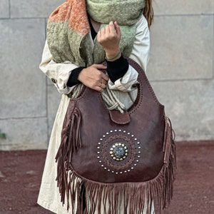 Bolso gitano hecho a mano de cuero marrón - Bolso bohemio con flecos occidentales para estilo vaquera