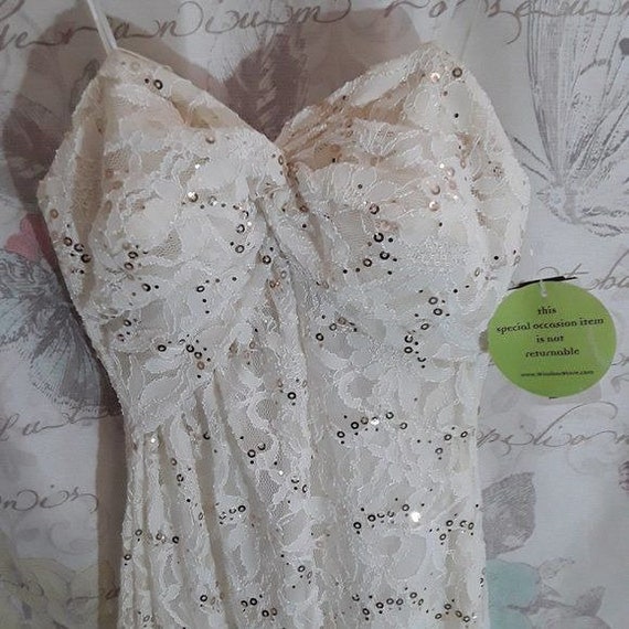 NWT Morgan & Co. y2k Ivory Sequin Lace Gown Size 3 - image 3
