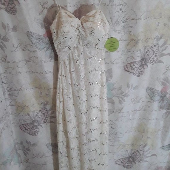 NWT Morgan & Co. y2k Ivory Sequin Lace Gown Size 3 - image 2