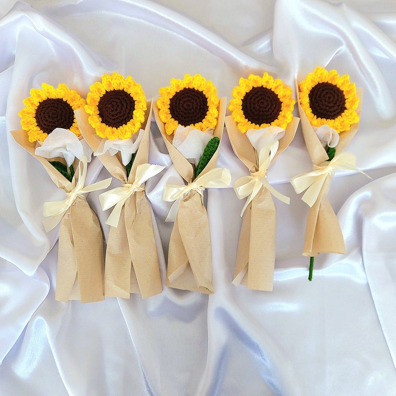 Sunflower Artificial Bouquet Of Sunflowers Bunch Of Crocheted Sunflowers Long Stem Sunflower Gift For Her Bouquet For Mothers Day Bouquets