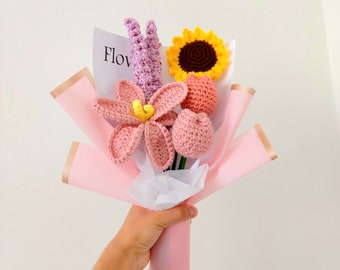 Strauß gehäkelte Blumen rosa Tulpen Geschenk für Mama Strauß für sie Geschenk Blumenstrauß rosa Blumen Gehäkelter Strauß Blumen Strickblumen