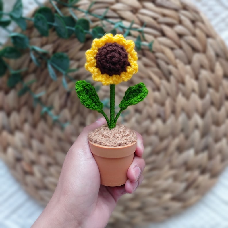 Crochet Flower In Pot Desk Decor Crochet Plant Pot Gift For Mum Crochet Potted Sunflower Gift Desk Accessories Fake Plants Flower Home Decor