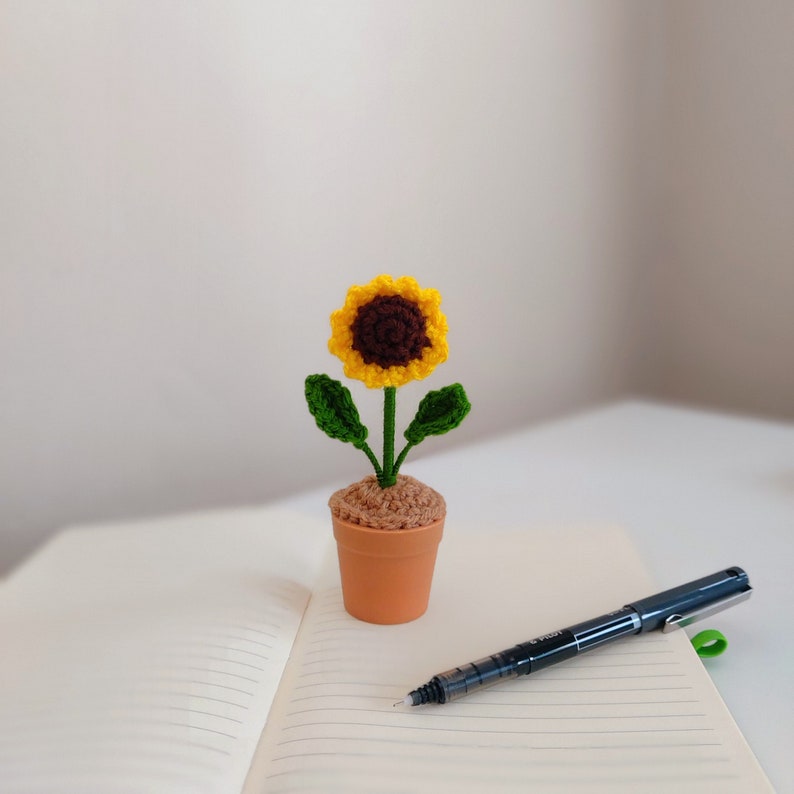 Crochet Flower In Pot Desk Decor Crochet Plant Pot Gift For Mum Crochet Potted Sunflower Gift Desk Accessories Fake Plants Flower Home Decor