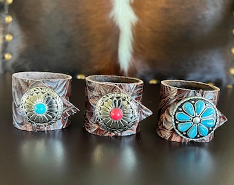 Dallas Tooled Leather Napkin Rings - Color Conchos