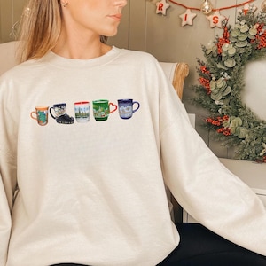 Christmas Market Sweatshirt. Unisex. Family Holiday Gift Idea. Germany Souvernir. Europe Retro Christmas Sweatshirt. Traditional German Mugs