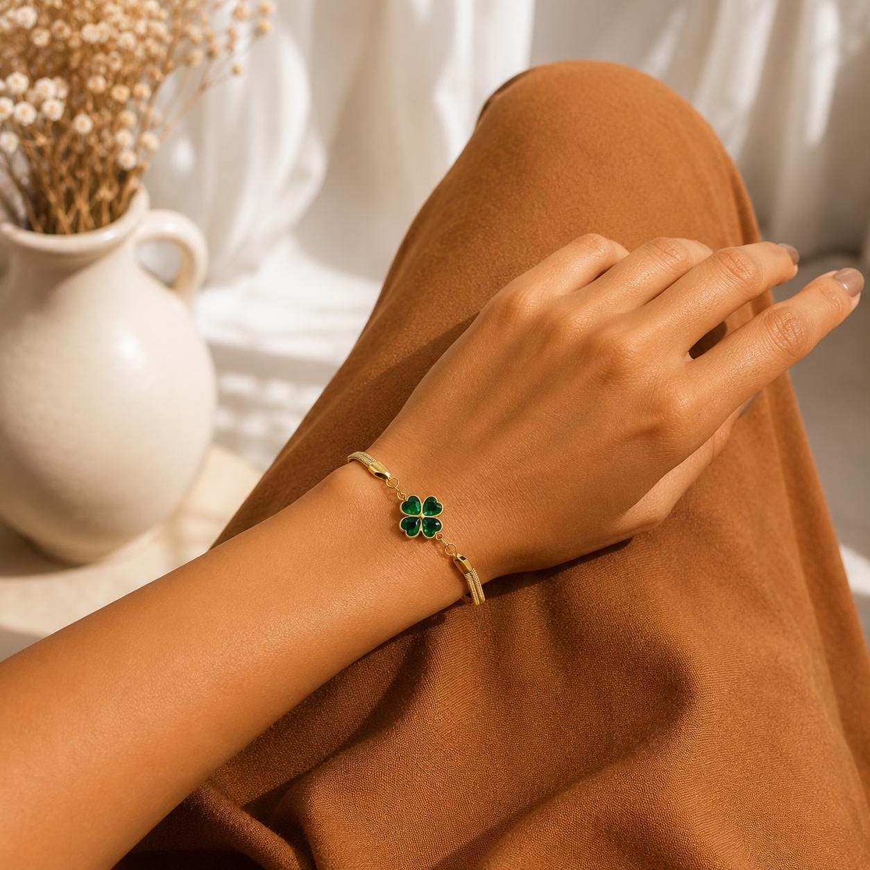 ブレスレット　クローバー Green four leaf clover bracelet - Etsy 日本