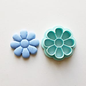 Floral embosser polymer clay cutters, 3d printed daisy clay earring cutter, flower with imprint clay cutter