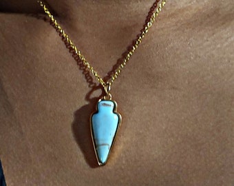 Cyan Gold Spear Necklace