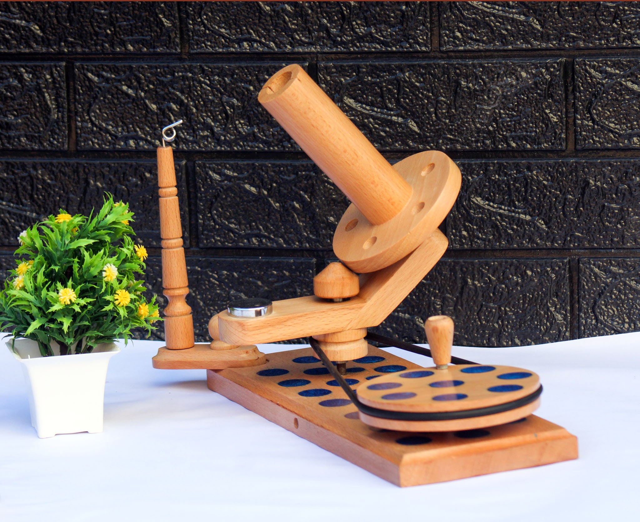 Resin Winder Yarn Winder Knitting Crocheting Natural Hand Operated