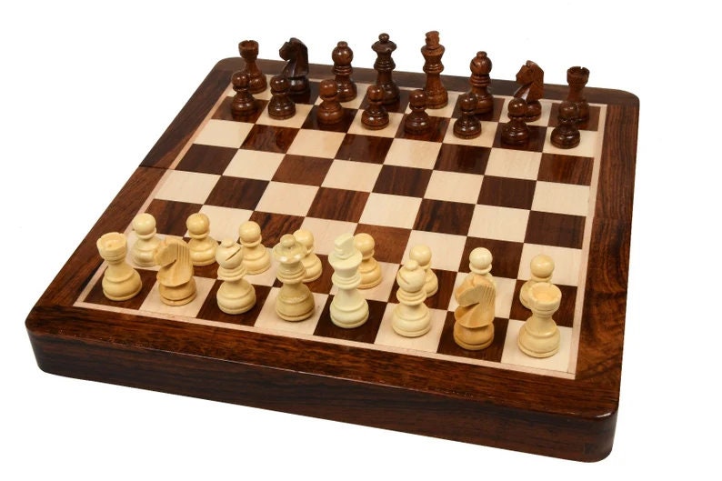 Wooden Magnetic Chess Board – StricklandandHolt