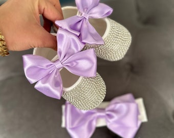 Scarpe da bambina, scarpe di pietra, scarpe da battesimo, scarpe bianche per bambini, set di fasce per capelli con fiocco, regalo di compleanno