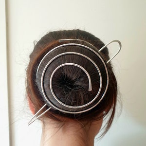 Metal bun cage, copper, silver or brass bun holder, for thick or thin hair, perfect wedding barrette, spiral slide image 3