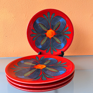 Set of four rare vintage Waechtersbach Germany dinner plates