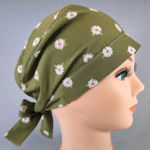 Daisy on Green Floral Women&#39;s Pixie Scrub Cap, Surgical Hat with Hair Pouch, Flower Spring Scrub Hats