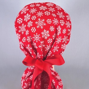 Christmas Ponytail Scrub Cap: Snowflakes on Red, Optional Satin Lining