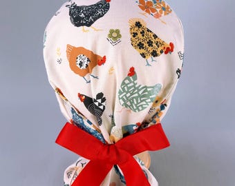 Gorro quirúrgico con estampado de gallinas campestres y cola de caballo, gorro de patchwork, cintas para atar, forro de satén opcional.