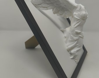 Framed Winged Victory of Samothrace (Nike) sculpture, statue 10''x8'', 25cmx20cm