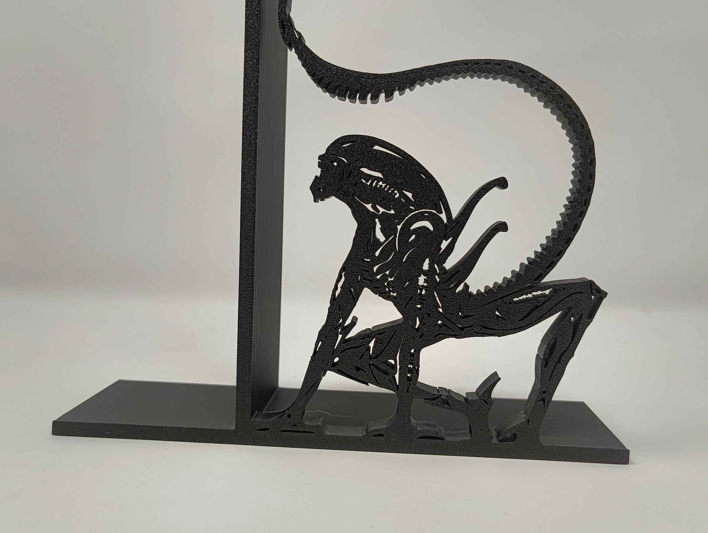 Alien / Xenomorph Inspired Bookends - 20cm High - Etsy