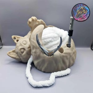 Playful Cat Yarn Bowl, Yarn Storage Bowl Knitting Crochet Yarn Holder - 3D printed