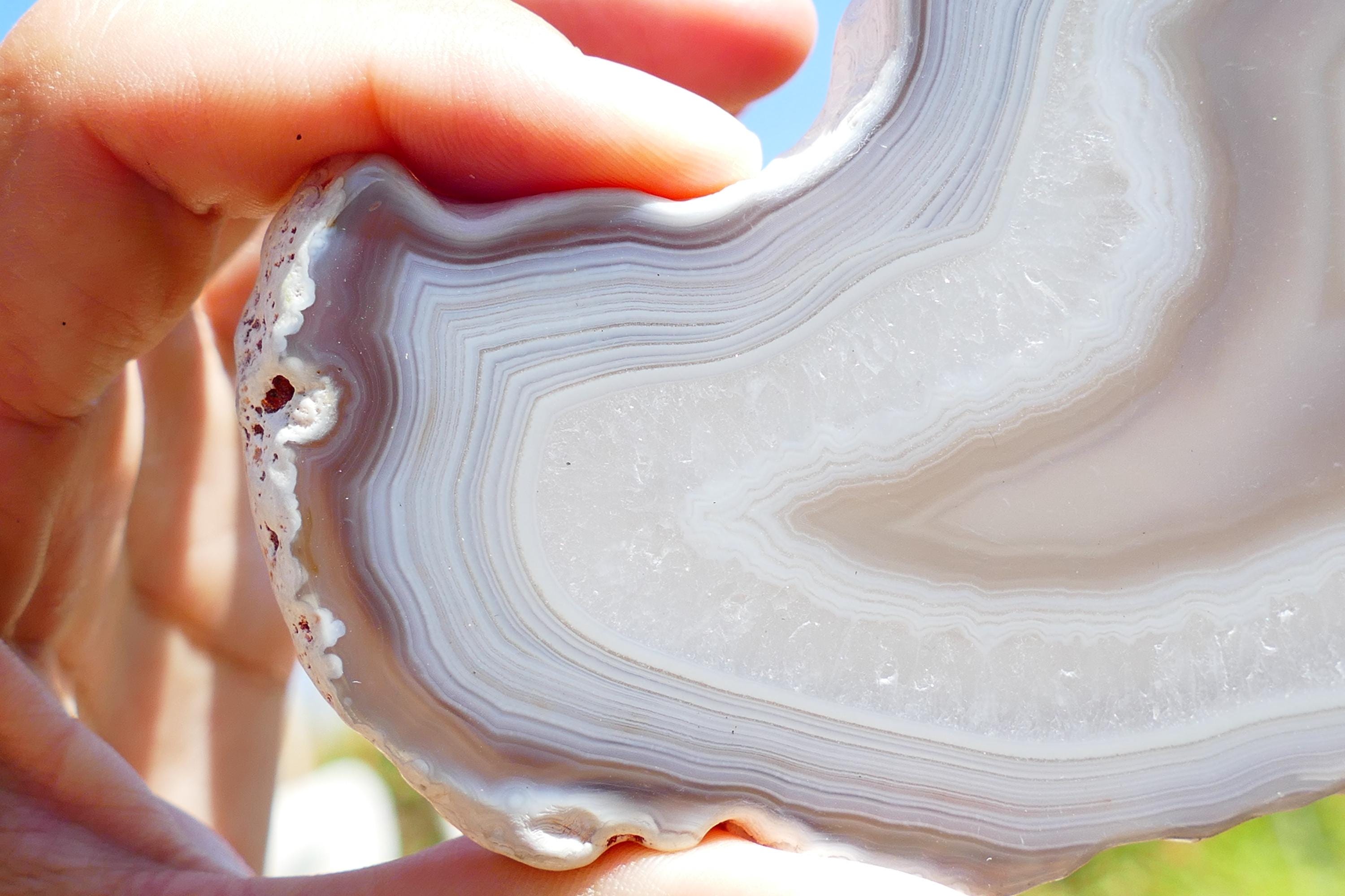 ナミビア産高品質ブルーレースアゲート 215グラム - 研磨された本物の